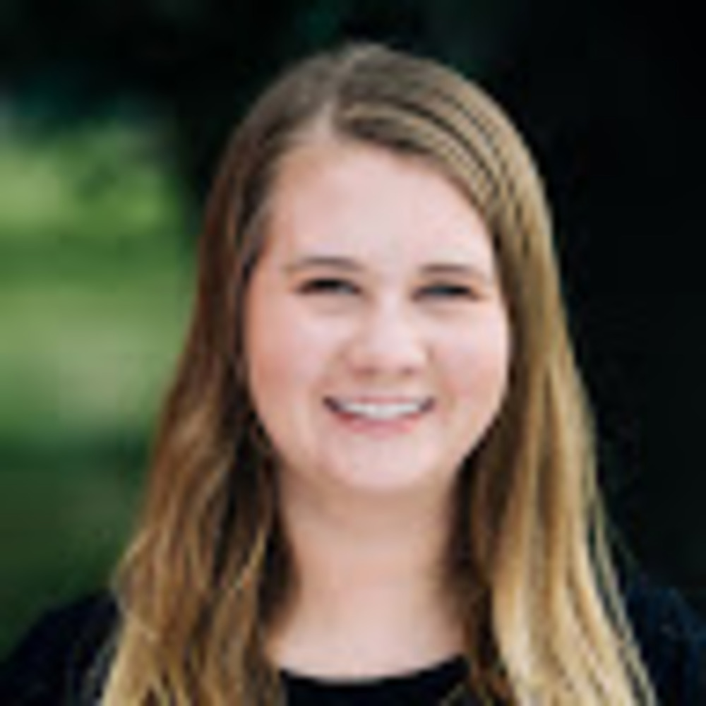 Meet your Posher, Holly